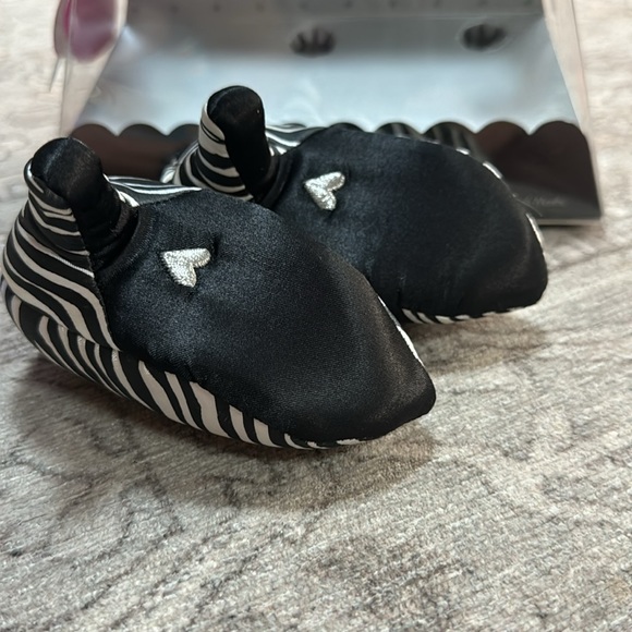 New - “Heelarious, Her First High Heels” Zebra print Kayla - Baby 0-6 Months - Picture 5 of 16